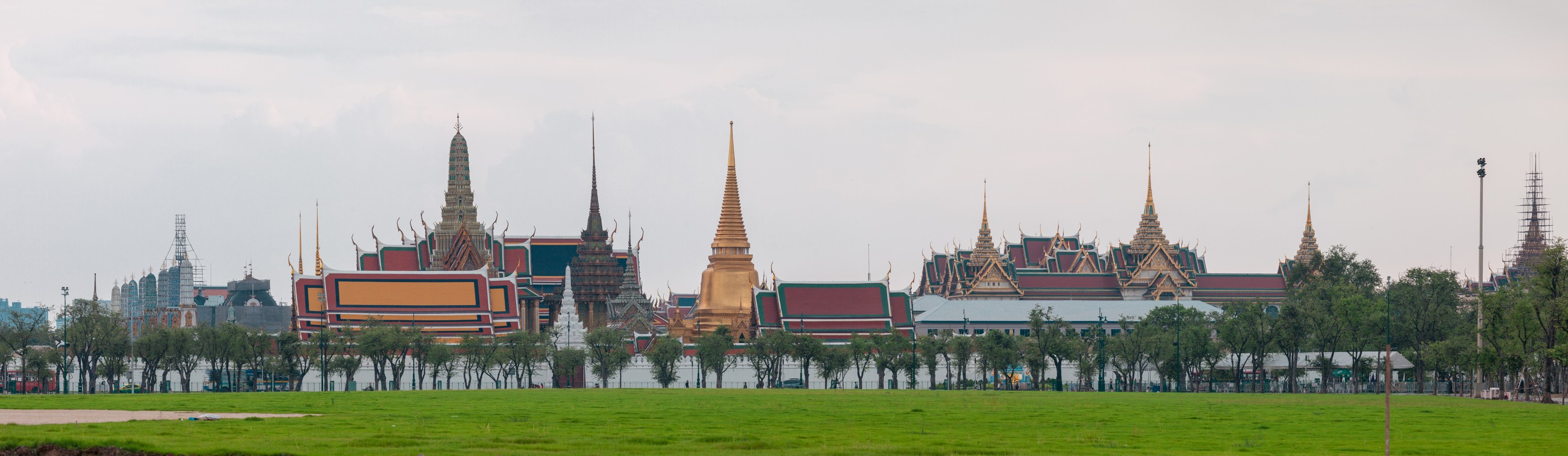 Wat Phra Kaew and the Grand Palace complex in Bangkok